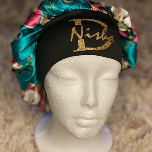 Personalized bonnets